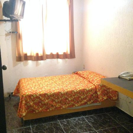 Hotel Moreno Coatzacoalcos Quarto foto